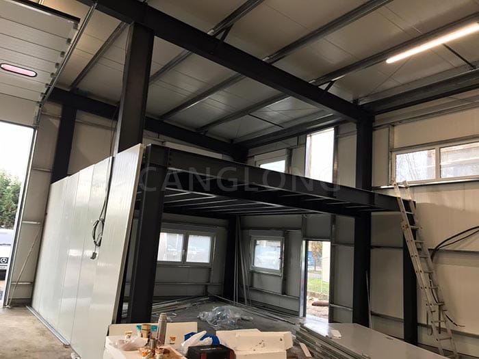 vehicle repair garage