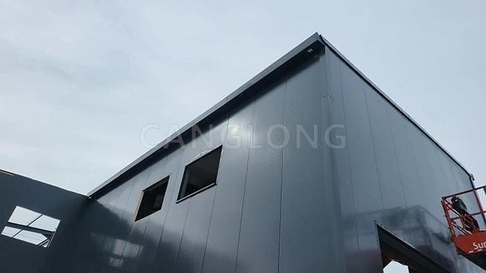 steel warehouse with pu panels