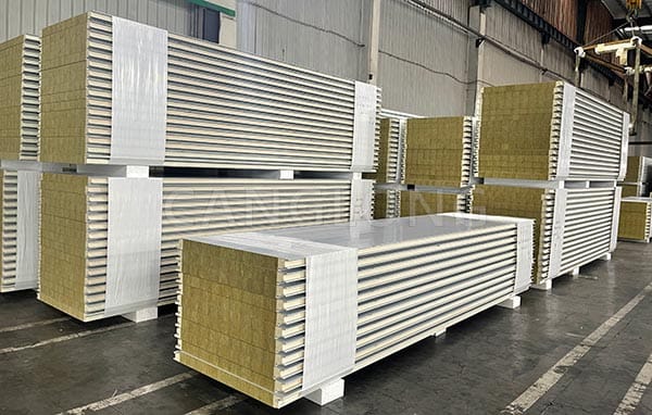 polyurethane edge-sealed sandwich panels