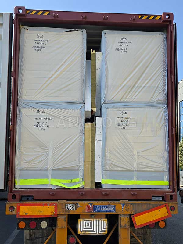 100x1000mm PIR sandwich panel send to the United States 100x1000mm PIR sandwich panel send to the United States
