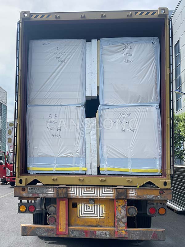 100mm polyurethane wall panels and square tubes shipped to Peru 100mm polyurethane wall panels and square tubes shipped to Peru