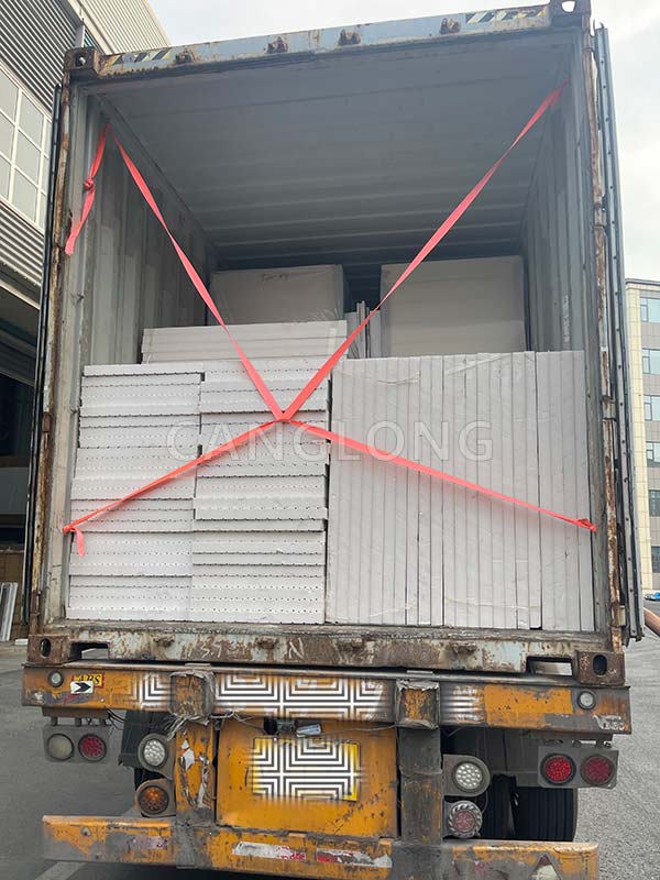 Shipment of 150mm pir coolroom panels to Belgium Shipment of 150mm pir coolroom panels to Belgium