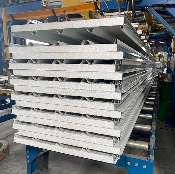 EPS roof insulation panels