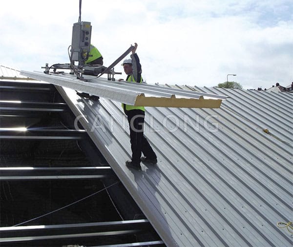 PU roof panels installation