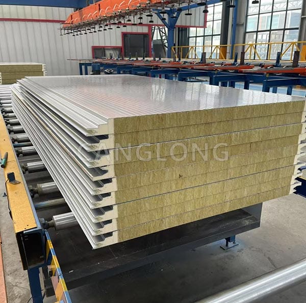 PU edge insulation wall panels