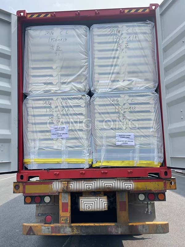 Sea blue puf insulation roof panel shipped to the Philippines Sea blue puf insulation roof panel shipped to the Philippines