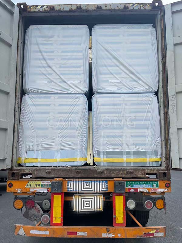 polyurethane roofing panels shipment