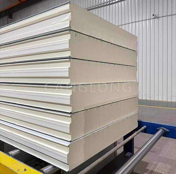 Fire resistance ratings and usage scenarios of polyurethane exterior wall panels