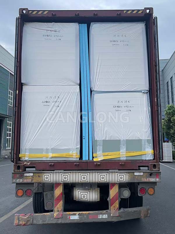 PIR cold storage board packaged and shipped