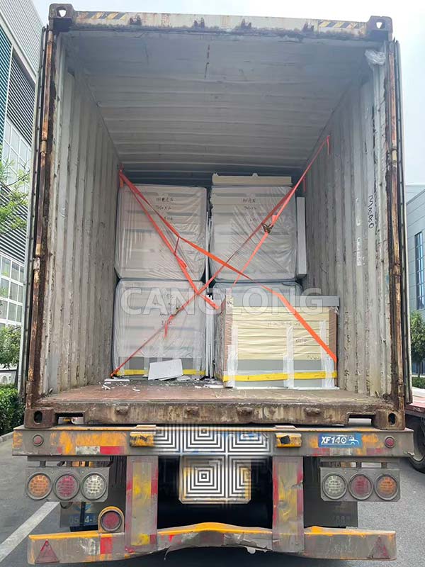 PUF sandwich panels shipped